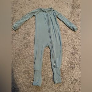 Little sleepies 6-12 month zippy Storm